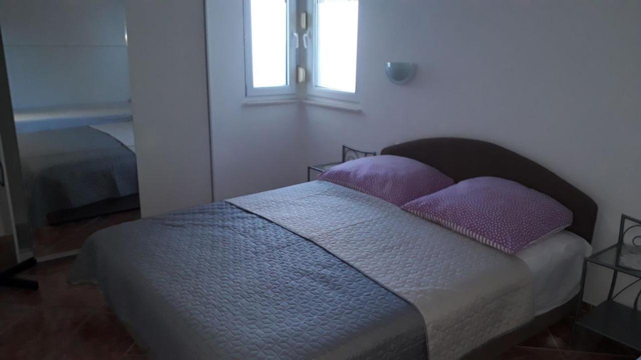 Apartmani Jureta Okrug Gornji Buitenkant foto