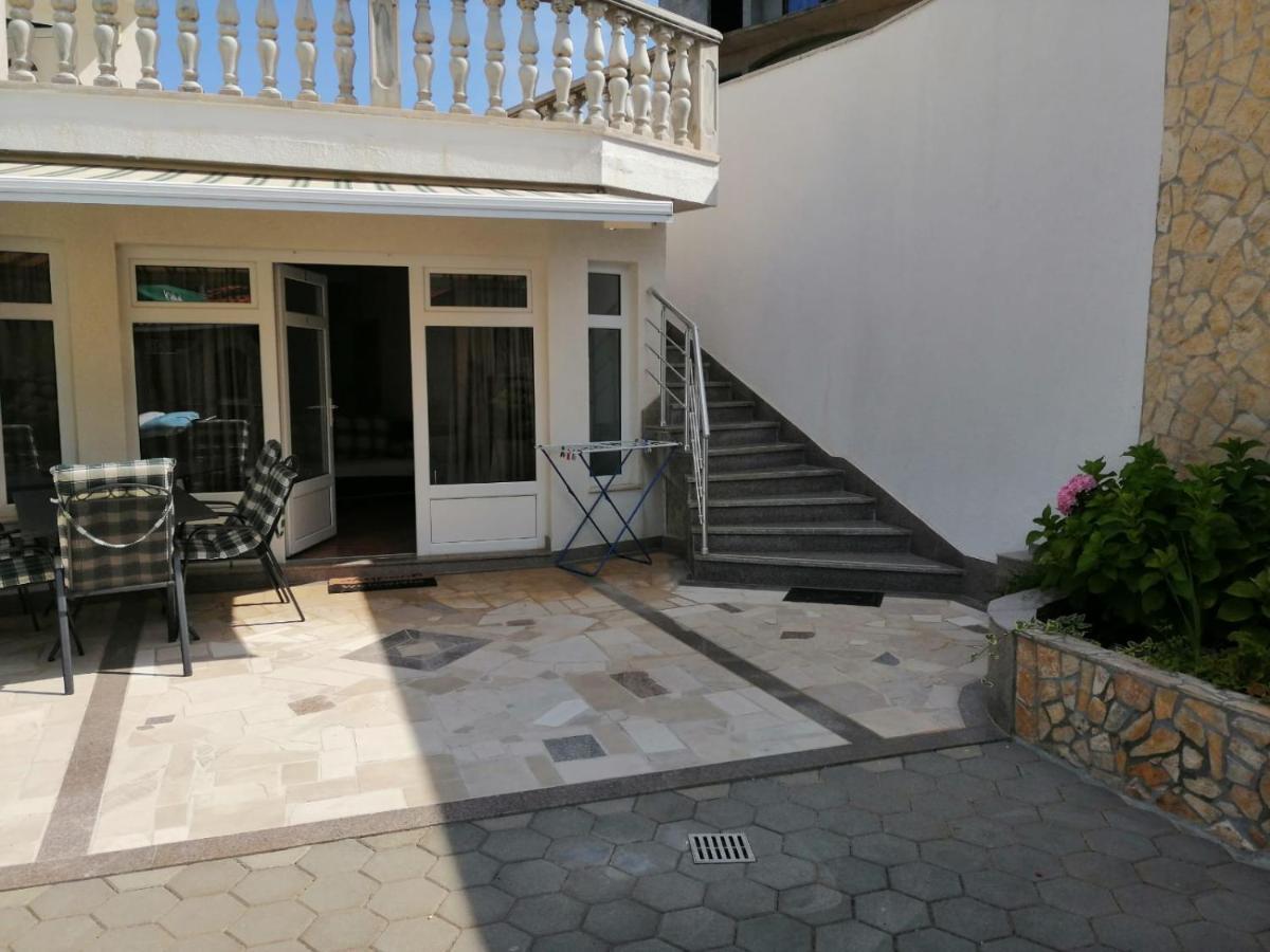 Apartmani Jureta Okrug Gornji Buitenkant foto