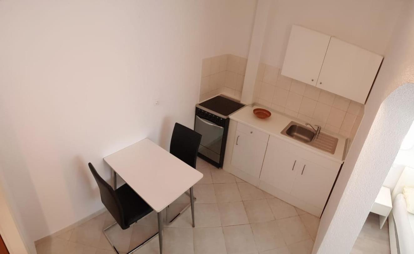 Apartmani Jureta Okrug Gornji Buitenkant foto