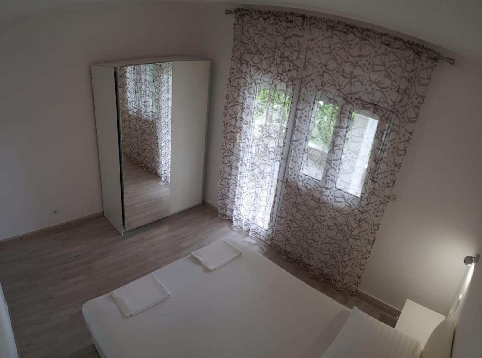 Apartmani Jureta Okrug Gornji Buitenkant foto
