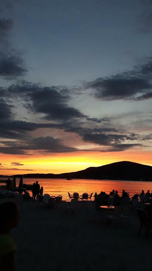 Apartmani Jureta Okrug Gornji Buitenkant foto