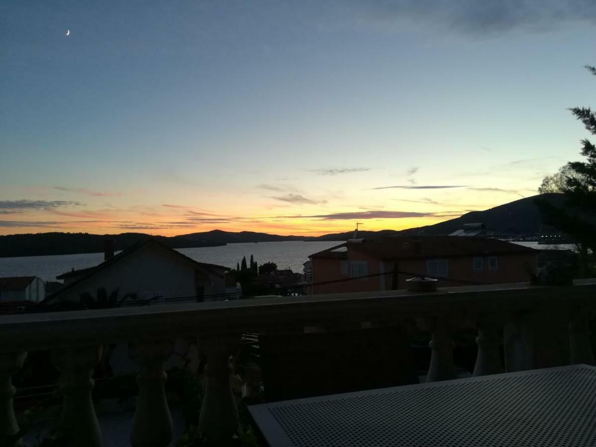 Apartmani Jureta Okrug Gornji Buitenkant foto