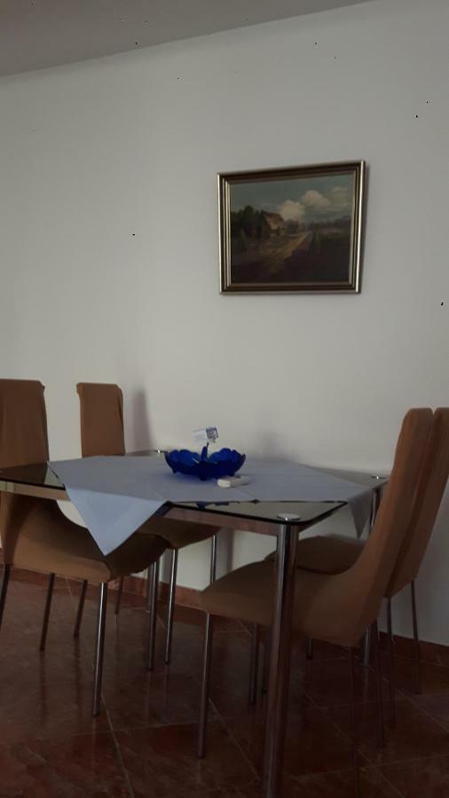 Apartmani Jureta Okrug Gornji Buitenkant foto